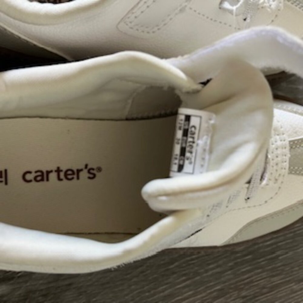 🧡3/15 NWT Carter's White Black Sneakers Kids Boys Unisex 12M - Picture 6 of 8